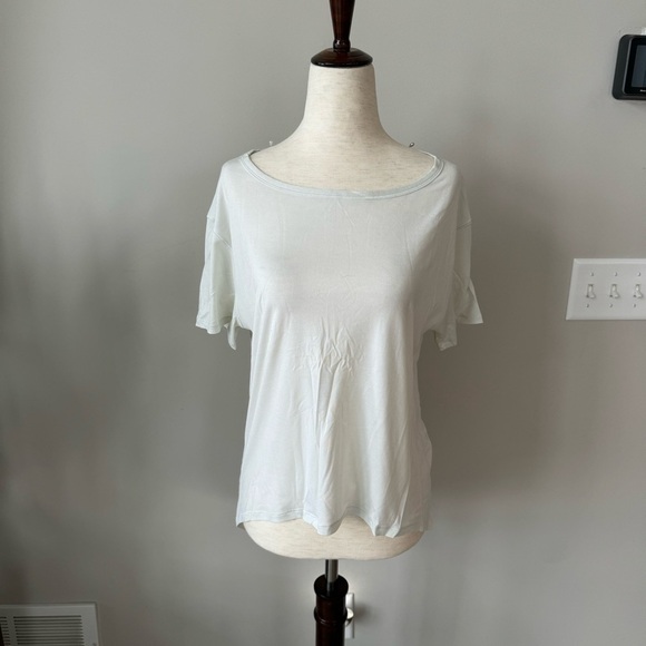 Lululemon 🍋 Back in Action Short-Sleeve Shirt - Light Mint Green - Picture 2 of 4